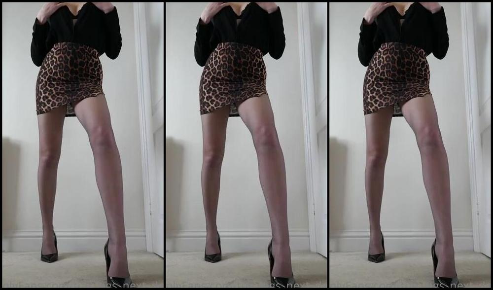 The Legs Next Door Nicknamed The Legs Next Door Onlyfans You Best Not Get Too Close Boys I Have Been Known To Bite And You Should Know How To Keep