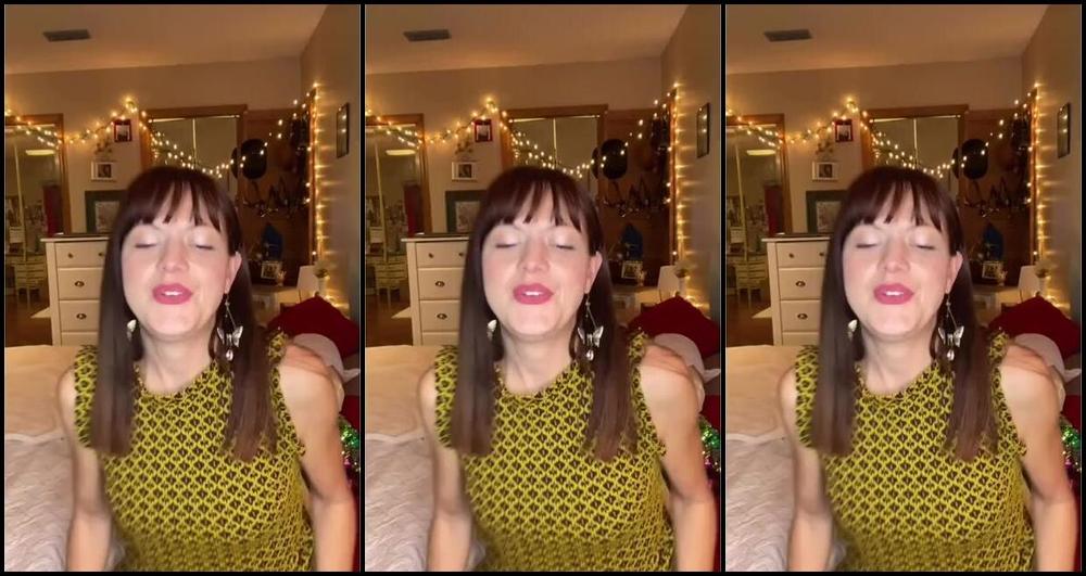 Nylonskitten Nicknamed Nylonskitten 12 10 2019 Onlyfans Video Teasing You With My Polka Dot Nylons On Finally Taking Off My Heels For The Night