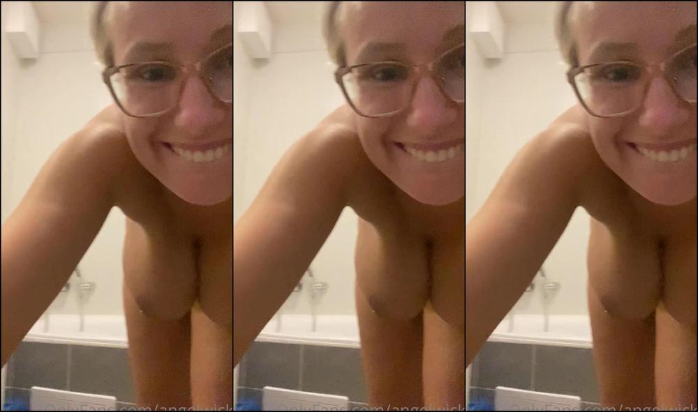 Angelwicky And Shower After A Show A Sprcha Po Show