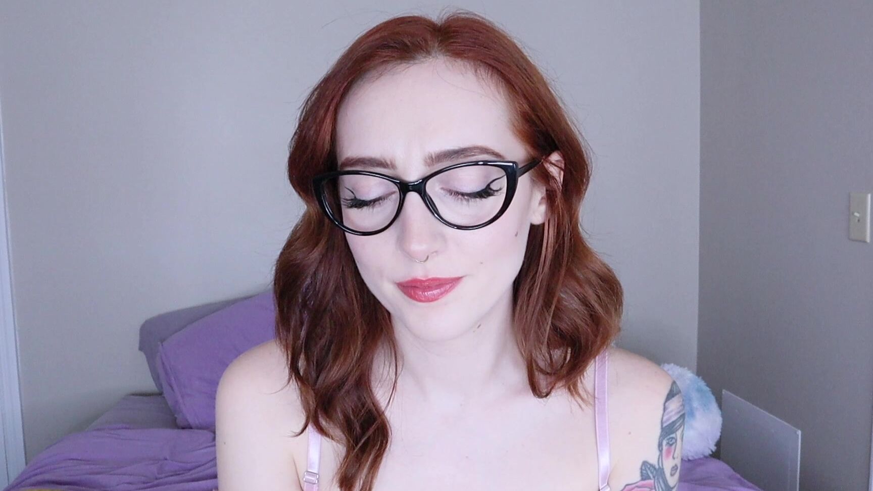 Cuckolding,Kink,Body Part Comparison,Eye Glasses,Masturbation Encouragement phatassedangel69 your wifes needs ManyVids