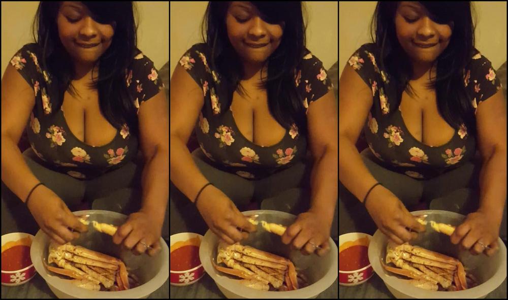 Renelove Rene Love Eating Fetishyummy Crab Legs