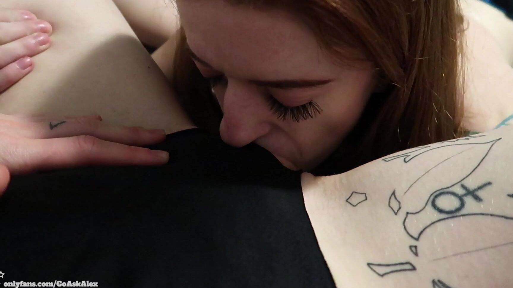 goaskalex-21-01-2020-130991654-goal-reached-your-reward-this-delicious-pussy-eating-video.-it-s-everything-you-could-ev