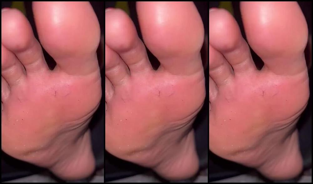 Miss Emma Rose Nicknamed Emmaemmarose Onlyfans All Together About 10 Mile Walk Today They Now Need Some Love Care And Attention Drop