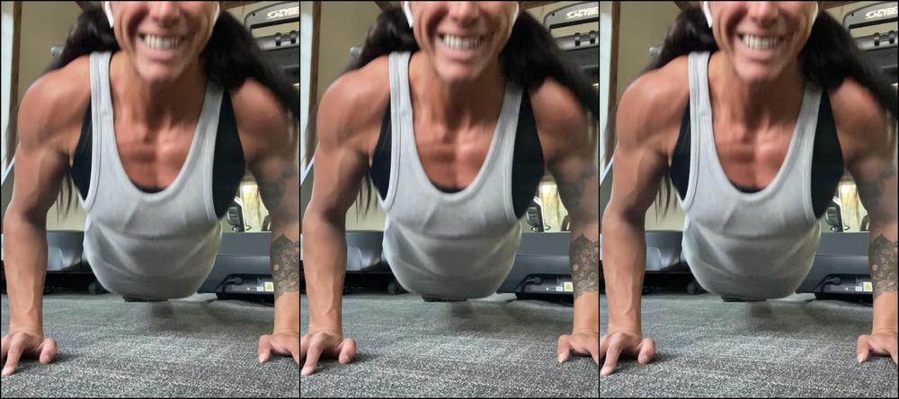 Lexa Stahl 2554997688 08 10 2022 Pecs Yay Or Nay