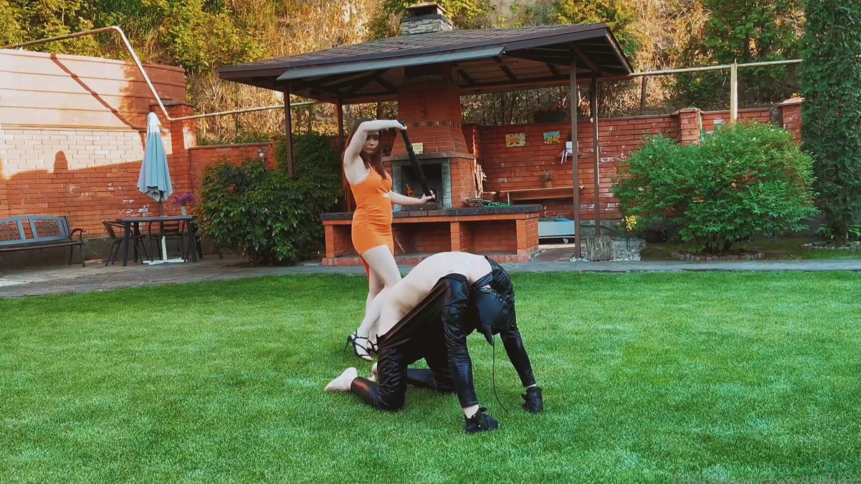 Ladynaama Outdoor Obedience Training Fun With Israelimistress And Saracensub