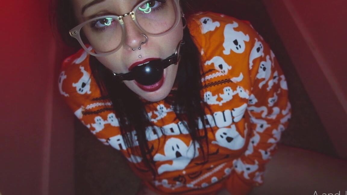 Solo Female, Solo masturbation, Wax Play, Halloween, Ballgagged faboolous ringlight solo masturbation ManyVids