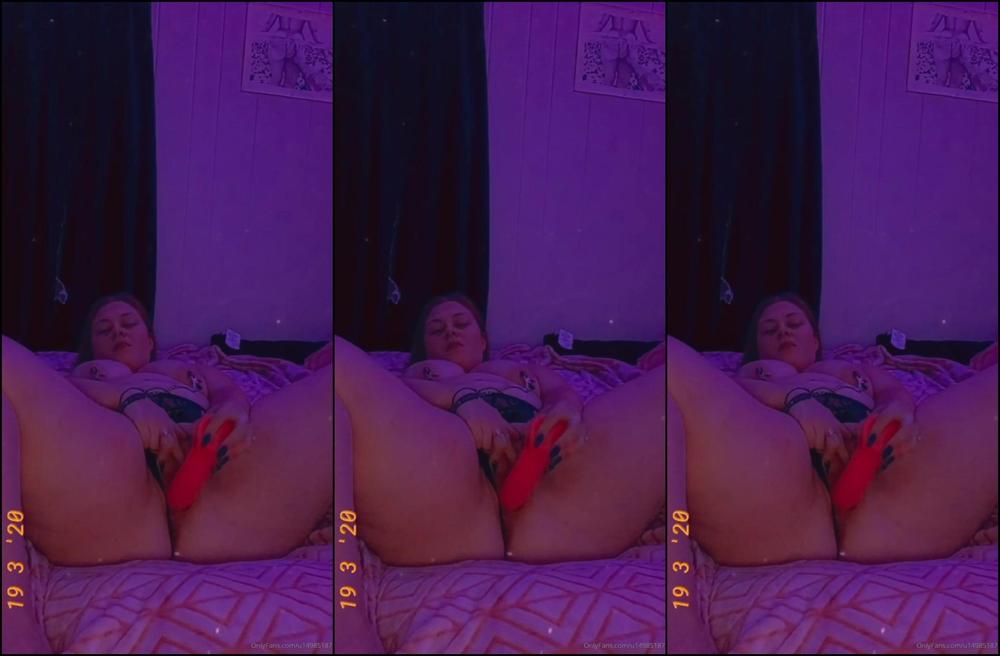 Kellylovexxx Sexy Tease Spanks