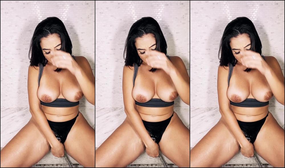 Lenatheplugxxx Got Extra Dirty In The Shower Before I Got Clean W