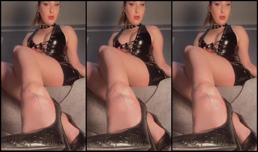 God Scarlette Nicknamed Godscarlette Findom 02 08 2024 Onlyfans Video Raise Your Hand If Youre Weak For Heels