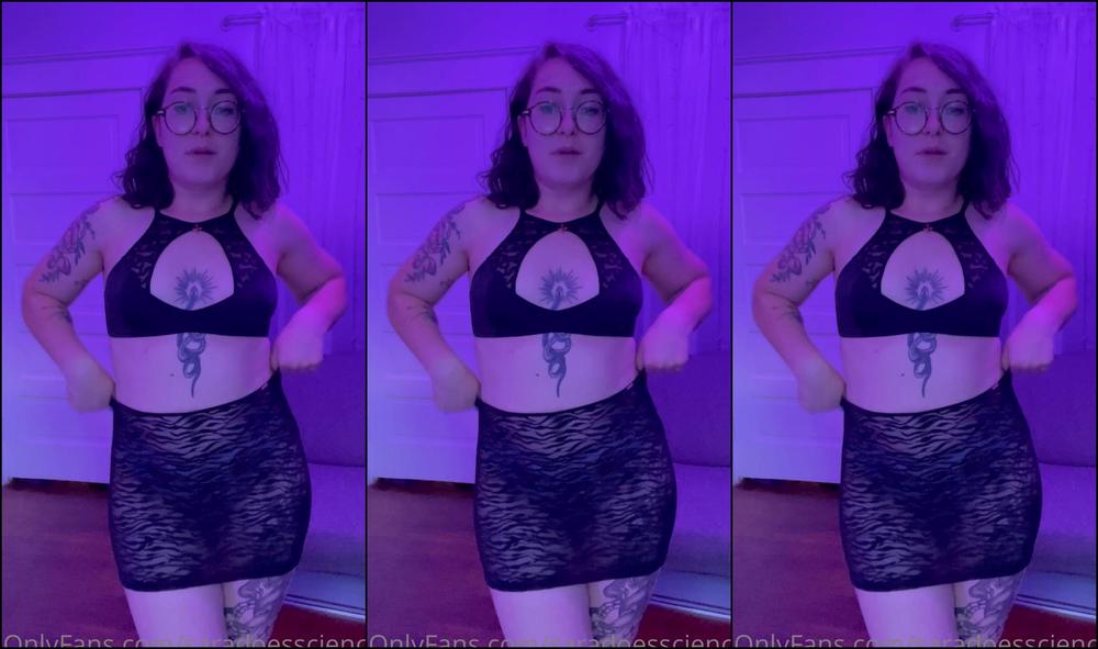 Saradoesscience I Just Got A New Shipment Of Panties And Lingerie In Try It On With Me If Anyone Is Int