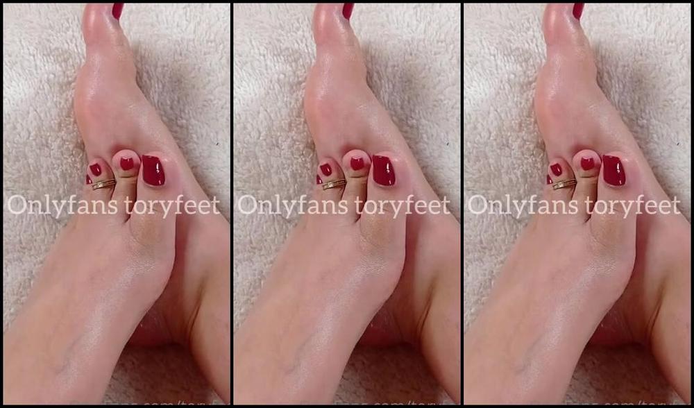 Victoria Feet Nicknamed Toryfeet Onlyfans Ready For Anal But First I Will Give You A Footjob With My Oiled Feet