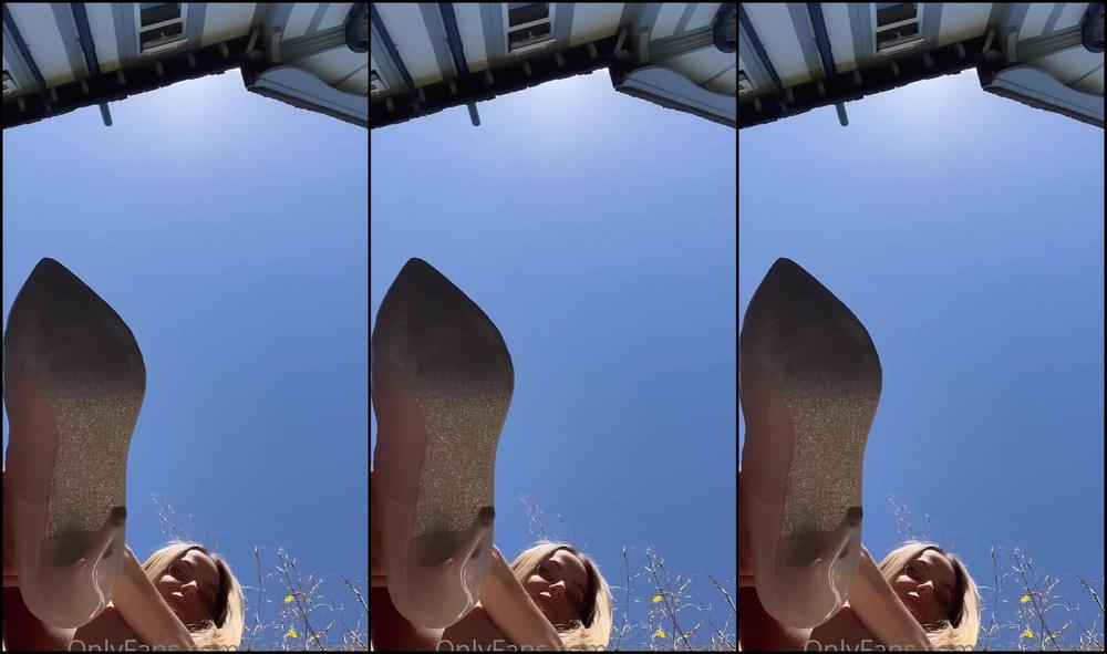 Jasmine Sinclair Happy Foot Fetish Friday To My Lov H Cwofxgf Qdh Ip Wdw Source