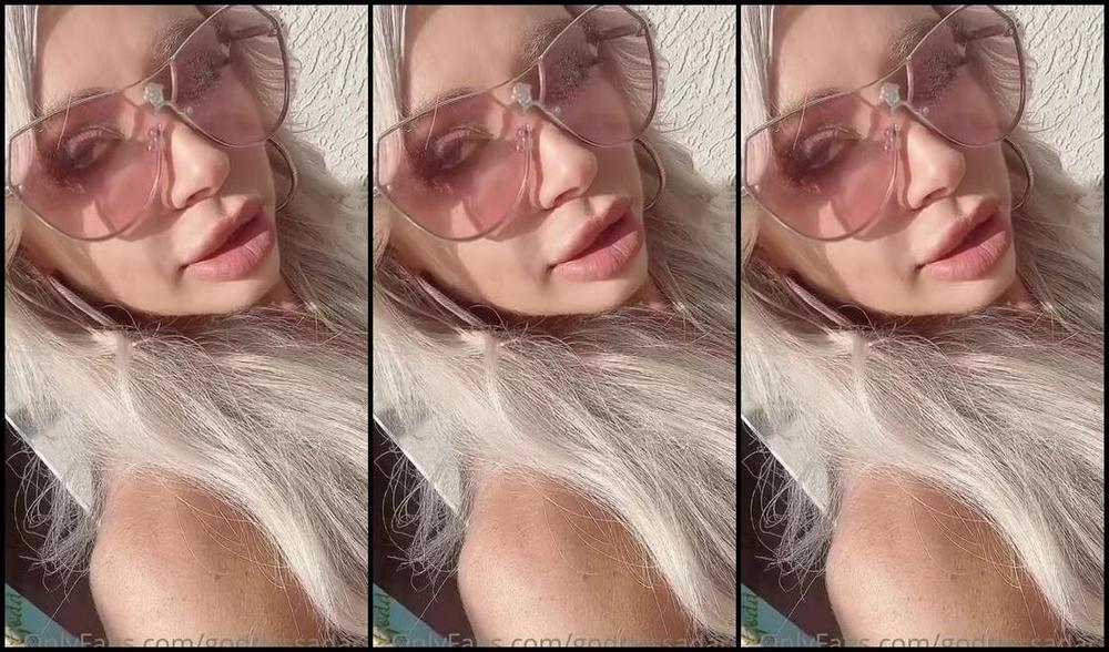 Goddess Adara Jordin Nicknamed Goddessadaraj 09 25 2021 Onlyfans Video Good Morning Boys Time For Goddess To Smoke Whos Going To Be My Human Ashtray