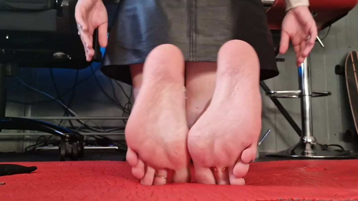 Ayellgirlfeet Nicknamed Ayellgirlfeet Onlyfans Je Te Montre Mes Pieds Et Je Guide Ton Orgasme Joi Instruction 1