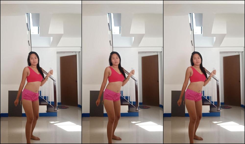 Cummybaby Dancing Baile Wearing Sports Bra