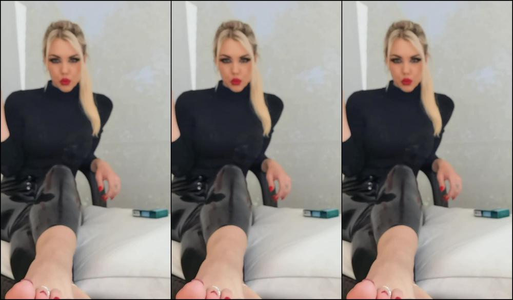 Younggoddesskim Kneel At My Soles As I Relax And Smoke Using You As My Lucky Ashtray Footbitch