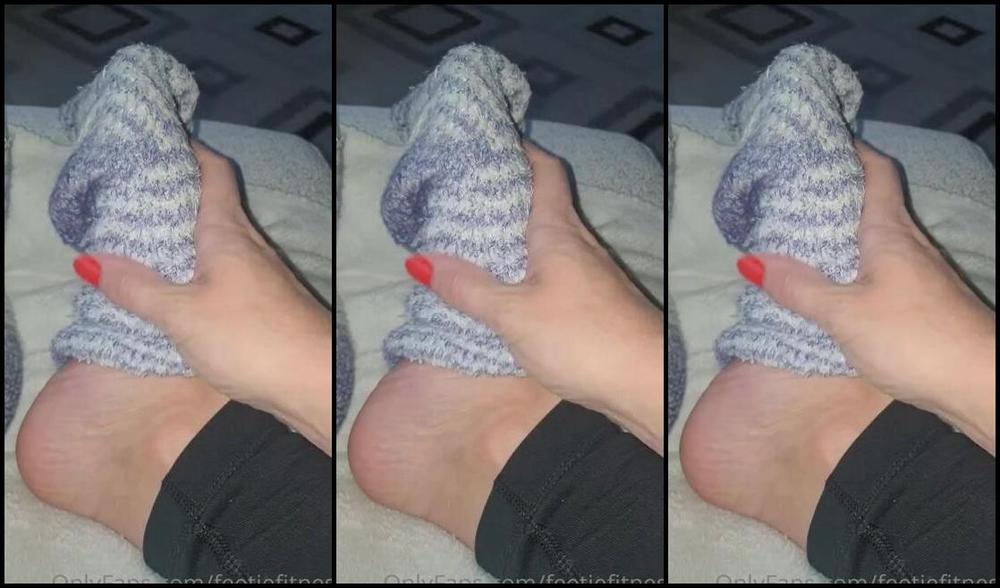 Goddesssuzie26 Onlyfans Slipper Socks Are Comfy But I Love The Barefoot Feeling Imagine How Good They Could Feel On You