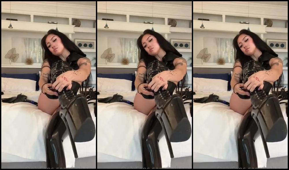 Habadomina Onlyfans For My Heel Lovers So Tall I Thought I Was Gonna Lose My Head In The Ceiling Fan Also You Owe Me Tmv