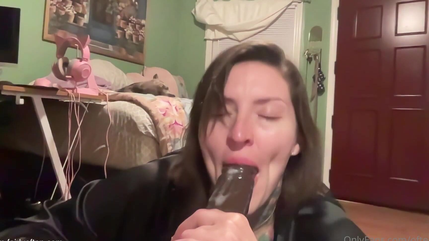 Oftenelle 3063695307 10 26 2023 Head Before Bed Oct 25 2023