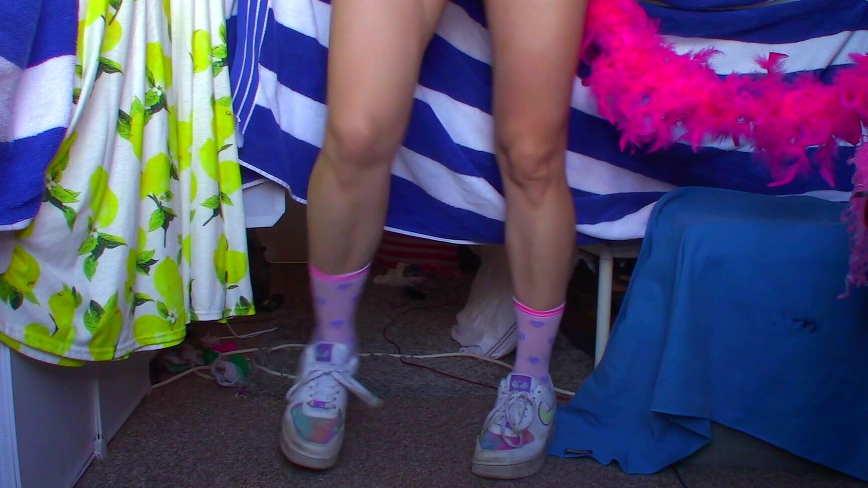 "Goddess Vanessa" foot fetish, shoe & boot worship, sneaker fetish, soles, socks Dirty SNEAKERs SWEATY Socks manyvids