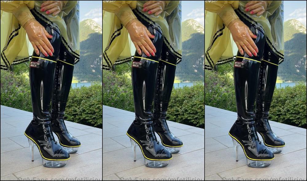 Mfetilicious Another Clip Of The Same Latex Outfit This Time Filmed In Portrait Mode