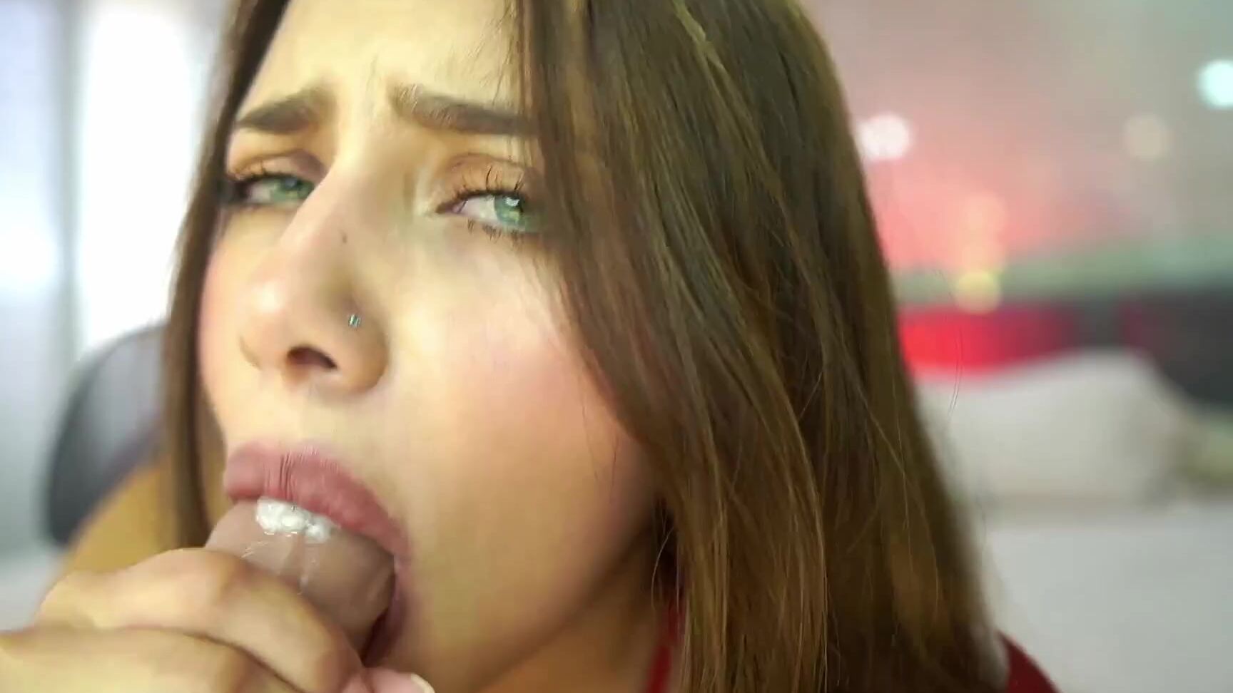 241028 nina mon web cam