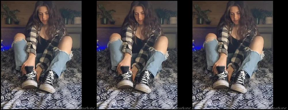 Daisy Duncan Nicknamed Daisyduncan Onlyfans 4 Days Worn At Work So Stinky Do You Want To Smell