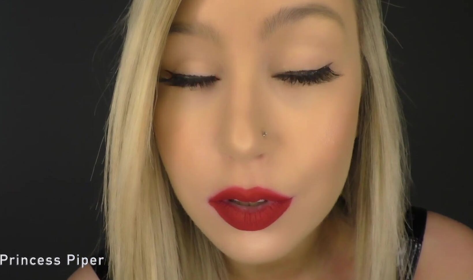 The Princess Piper Waking Up with Princess Piper Manyvids