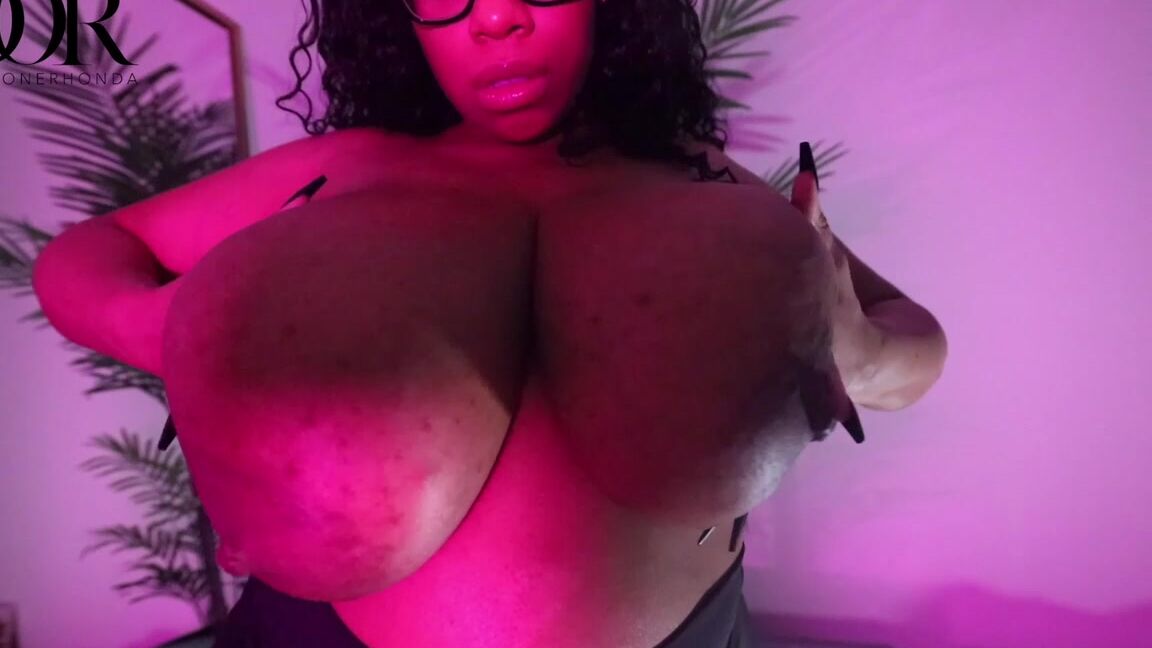 Onlyonerhonda 2100178690 05 04 2021 The Pink Room Some General Boob Play Shirtless Holy Side Boob Batman Oil Squeezing Jiggling