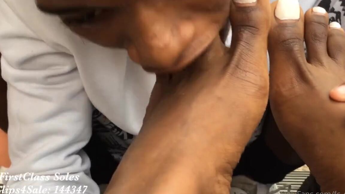 Firstclasssoles Aka Fc Soles Onlyfans 07 22 2022 Ella Toe Sucking 2019 Ignore Fineasssoles