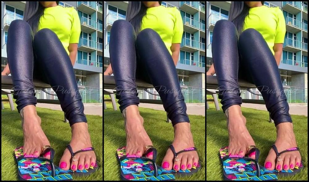 Goddess Pussyfoot Aka U186296307 Onlyfans Wiggling Pink Toes Dangling Havaianas Flip Flops And Toe Rings Not To Mention My Gorgeous
