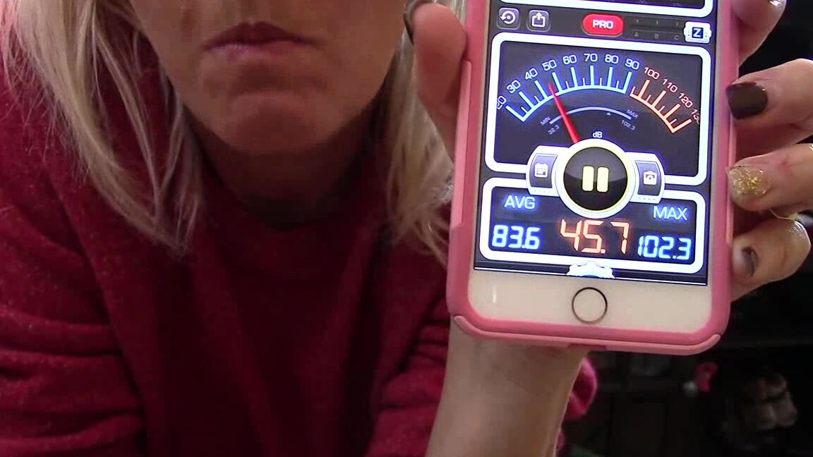 BuddahsPlayground - Snapping Bubbles With Decibel Counter ManyVids