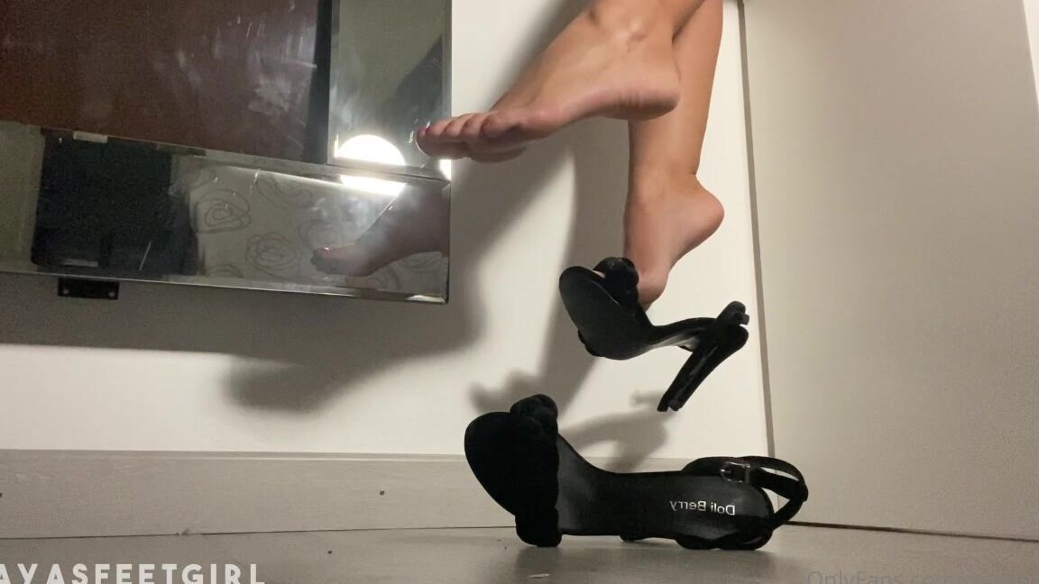 Ayasfeetgirl Coucou Nouvelle Vid O Du Dimanche Suis Mes Instructions Pendant Que Je Joue Av