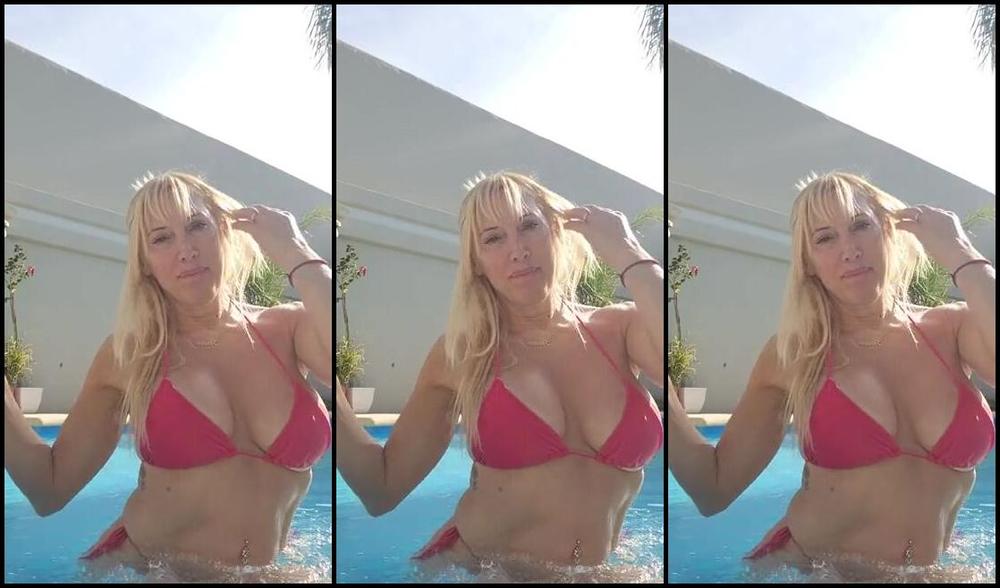 Roxanamoll Onlyfans Bb Hoy Me Como Todo El Heladito Dia Calurosop