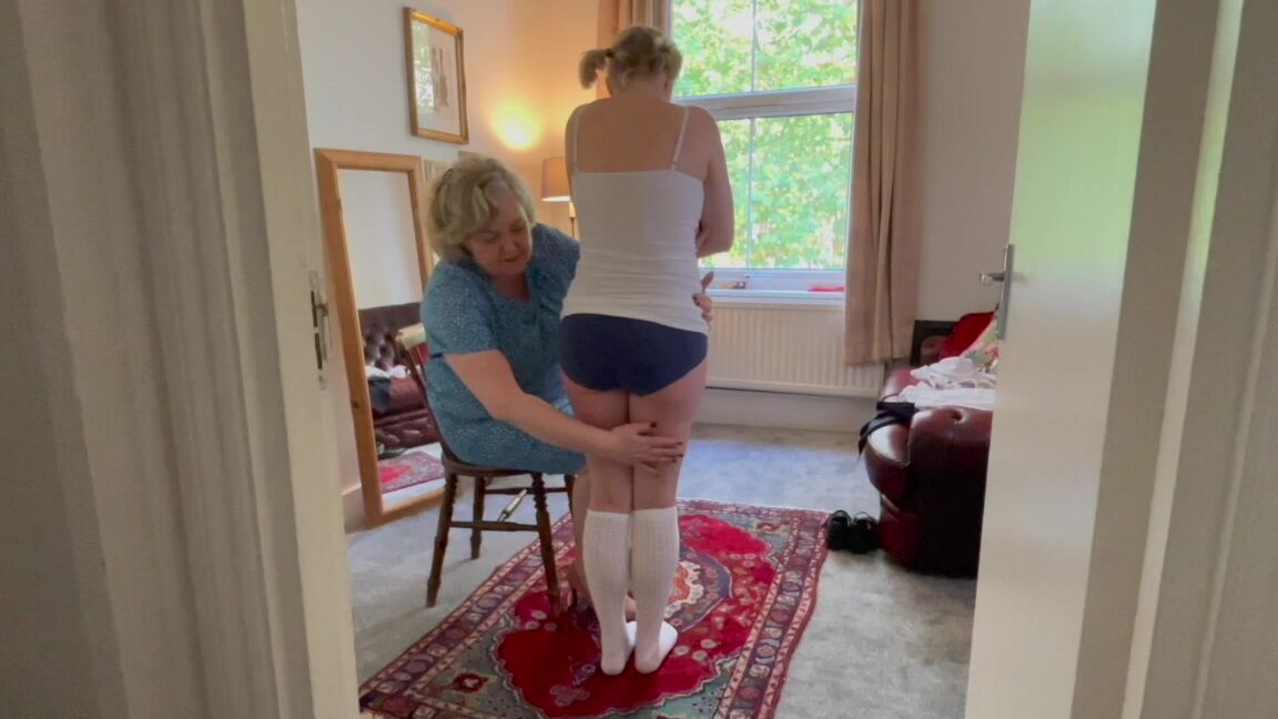 Jennifer, Miss Iceni, Spanking F F, HD, At Home with Miss Iceni AHWMI Jennifers Visit To Her Stepaunt Clips4Sale