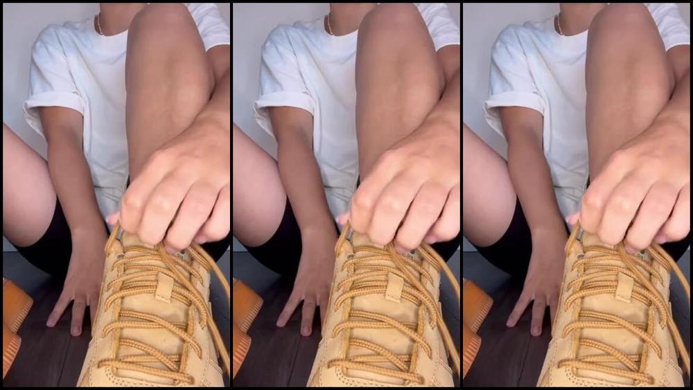 Sarina Jones Nicknamed Sarinajones 12 08 2023 Onlyfans Video Im Taking Off My Air Force 1 In Brown