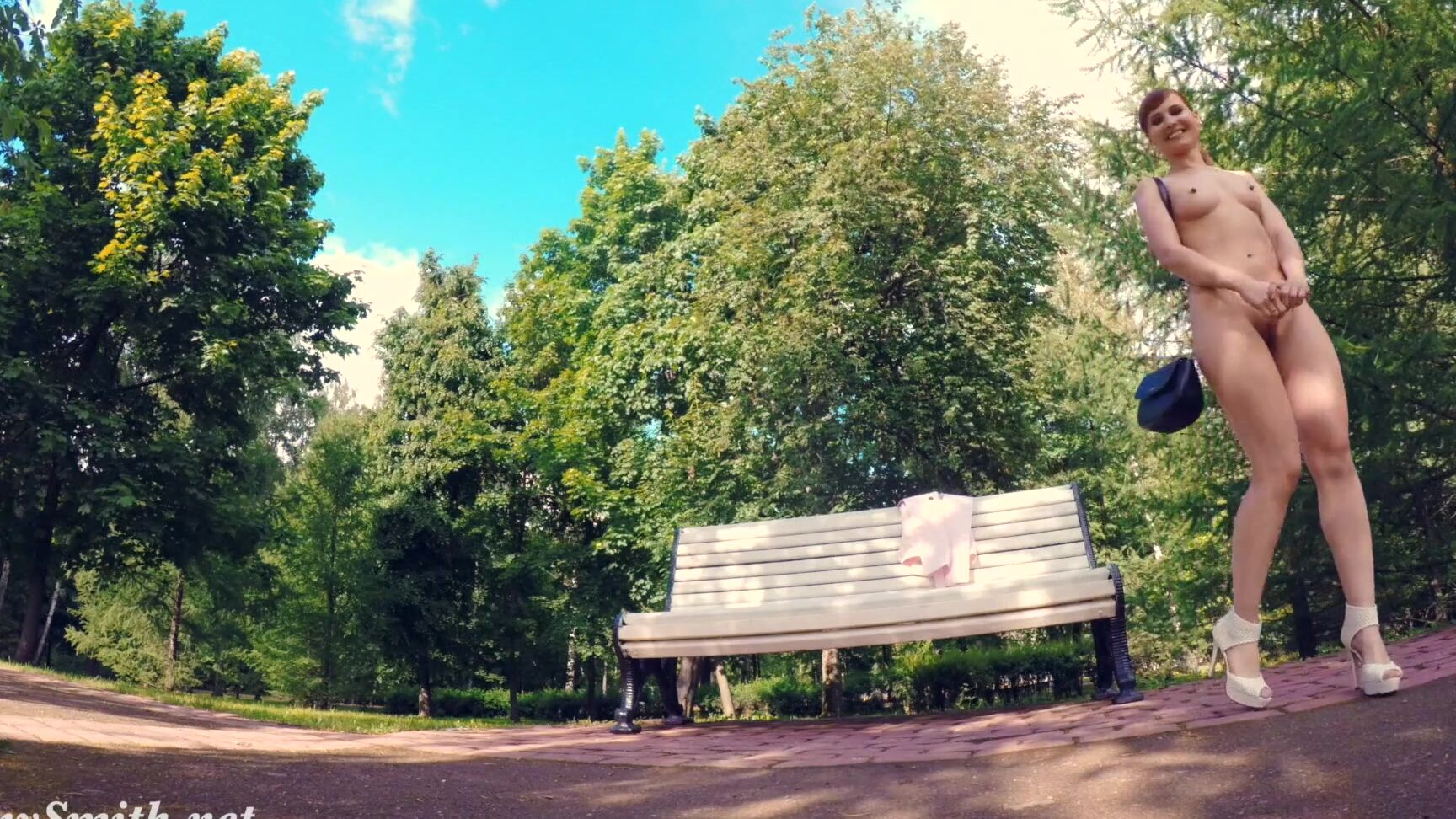 Jeny Smith Jeny Smith fully naked in a park got caught Pornhub