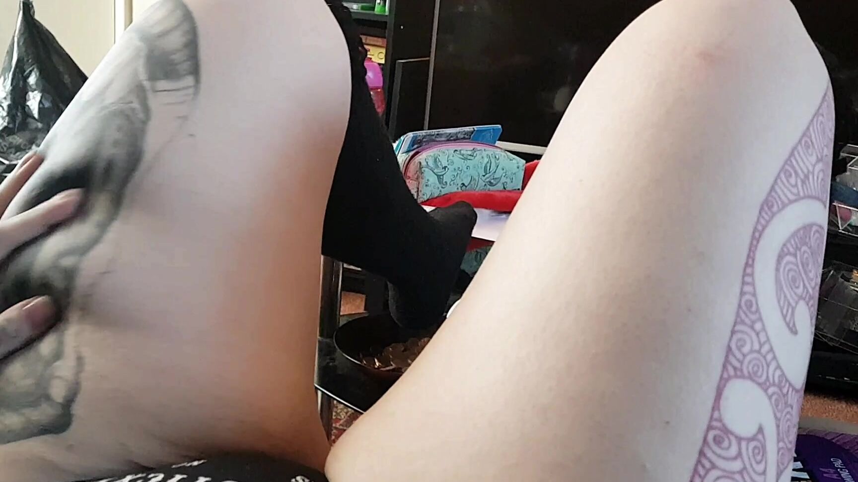 Tattooedmilfymama Curvy Thick Thighs Lotsa Wobbles