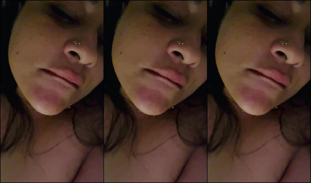 Iloveprincesa 3619100365 12 24 2024 I Was So Horny At 2Am In Ventura Playing With My Pussy Because My Hot Fren