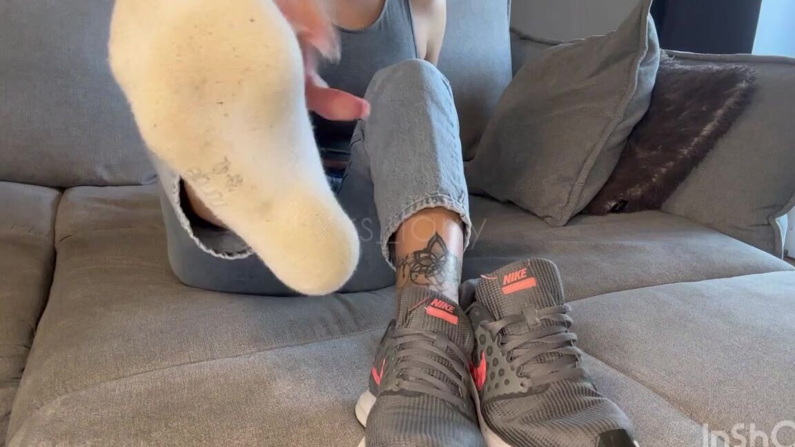 Mrs Larry Onlyfans I Grabbed My Roommate After A Few Days And Sent Everyone Else Away Ich Habe Meinen Wg Mitbewo