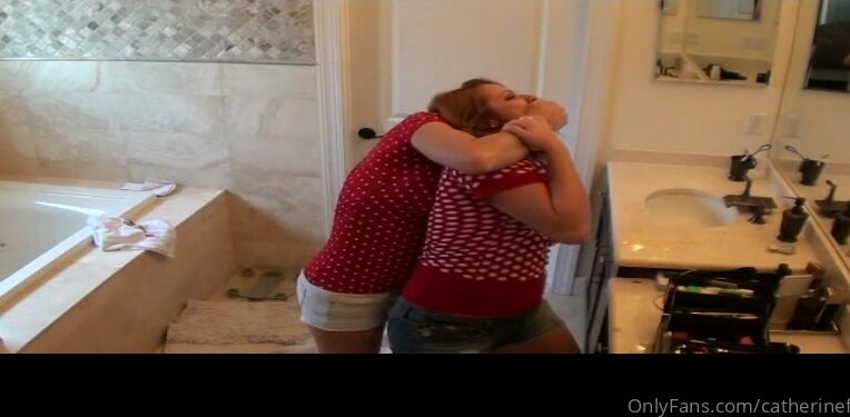 Catherinefoxx Drama With Fetish Models Hand Over Mouth