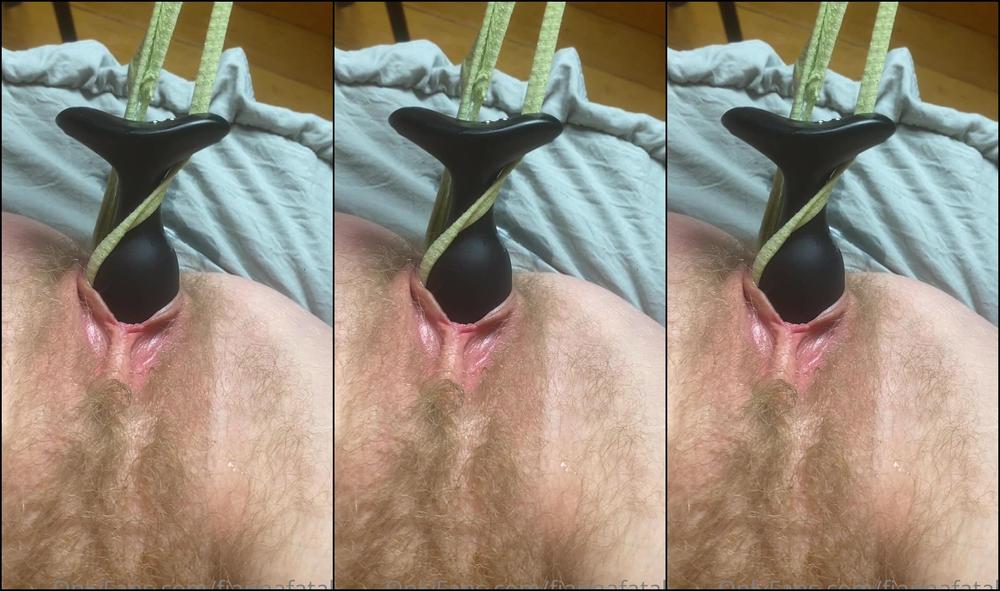 Fiannafatale 2766107822 02 06 2023 I Got Horny While Taking Pictures And Had To Be Filled Up Do You Like