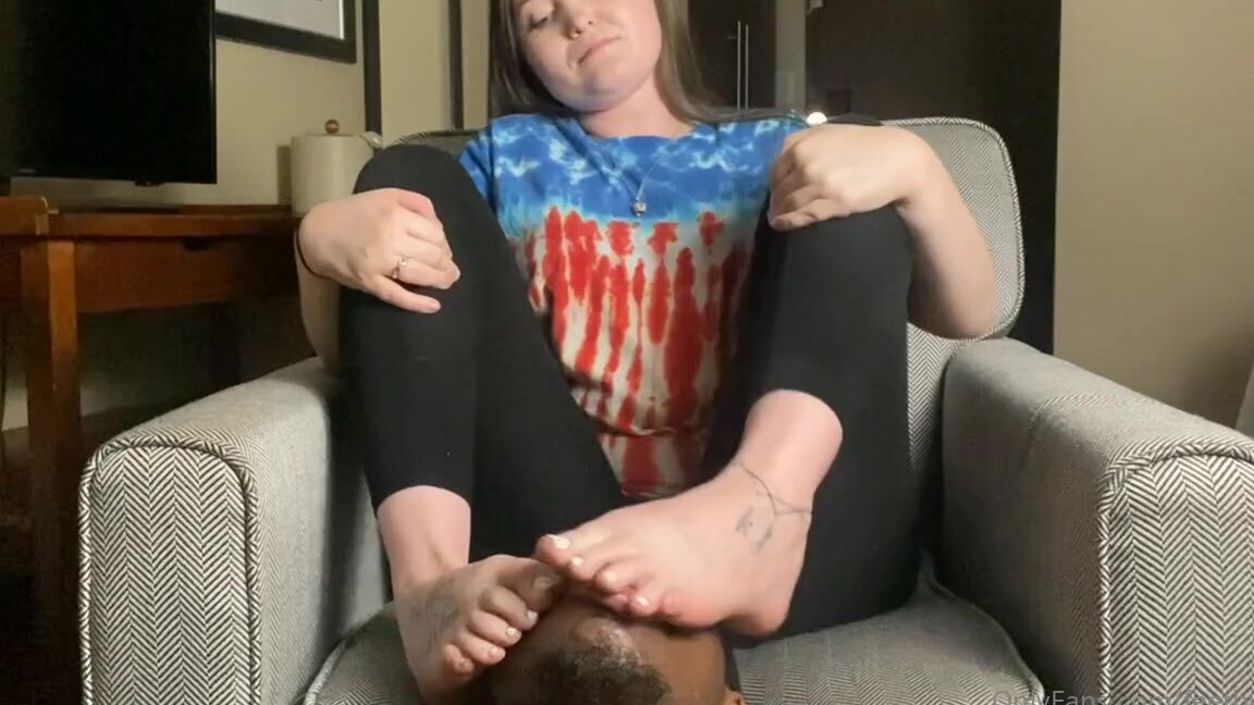 Feetbytoni Aka Feetbytoni Onlyfans Tiny Soles Brooke Brooketinysoles6