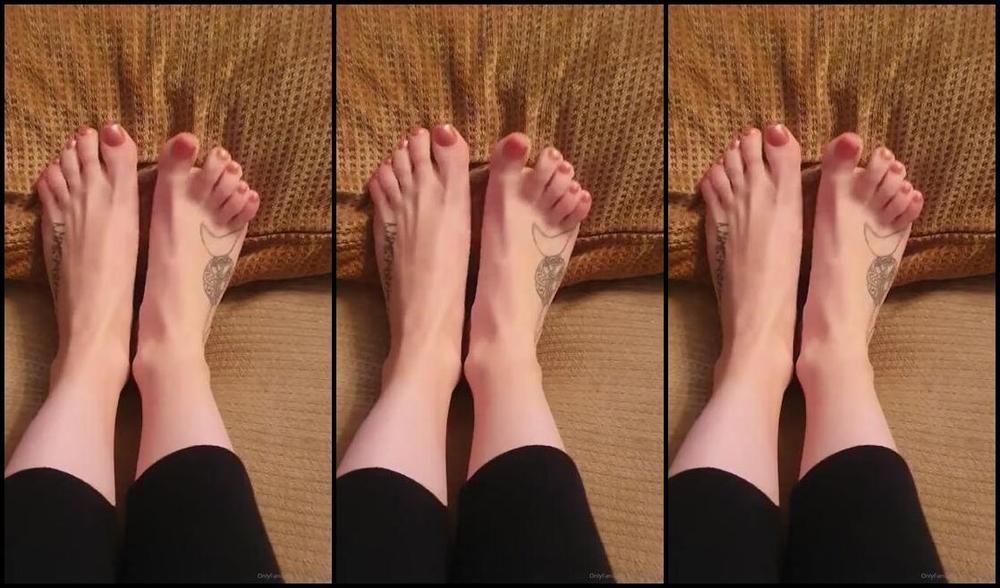 Miss Sophia Truee Vip Nicknamed Sophiatruee 02 10 2020 Onlyfans Video Im Obsessed With The Colour Of My Toes I Just Wish I Had A Face To