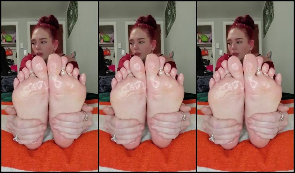 Miss Behavin Aka Misbehavedxoxo Onlyfans Enjoy My Wrinkly Oily Sweaty Soles W4P