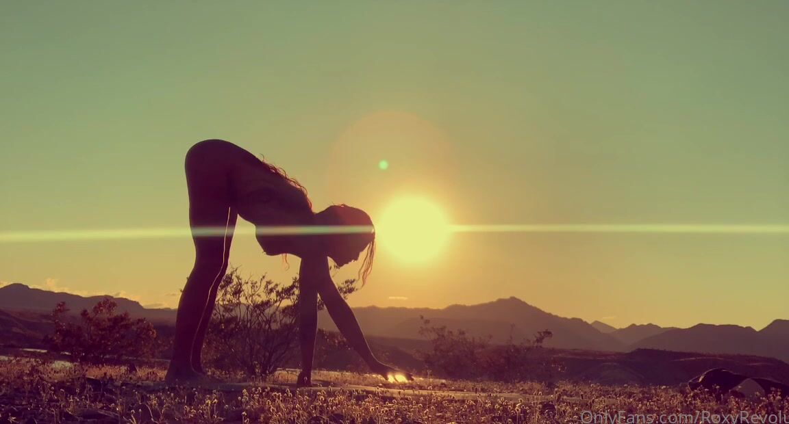 Roxyrevolution This Yoga Flow Was So Liberating My Experience At This Camp Was Incredible I Had Been Lo