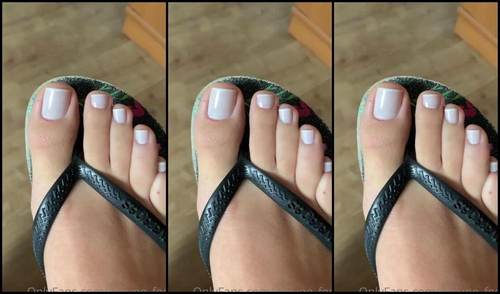 Caliupe Feet Nicknamed Caliupe Feet Foot Fetish 01 31 2022 Onlyfans Video Bom Dia Queridos Otima Semana Pra Nos Meu Chinelo Preferido E O Mais Velho De