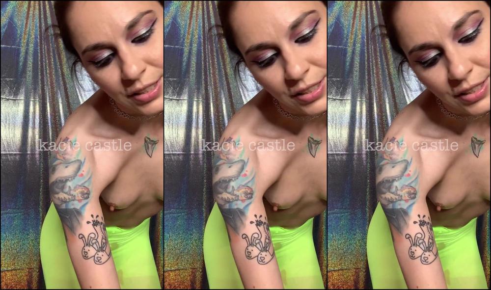 kaciecastlex-30-05-2020-375365119-caution-slippery-slut-ahead-oiling-my-tits-ass-for-you