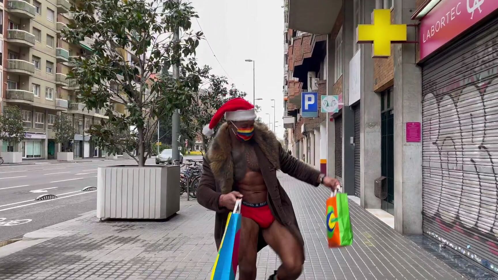 jesusreyesoff-03-01-2021-2000509474-look-in-my-dm-this-black-santa-how-he-fucks-the-rich-and-sexy-medusaxxx