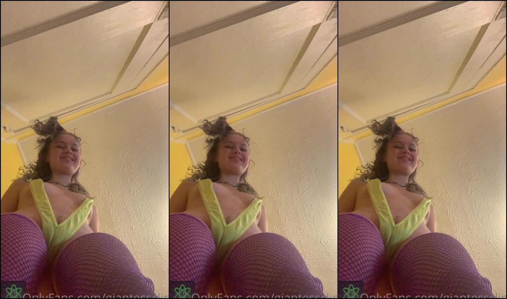 Giantessclips Her Birthday Treat Starring Sugar Kreamykunt For More Sugar Visit Https Onlyfans Co